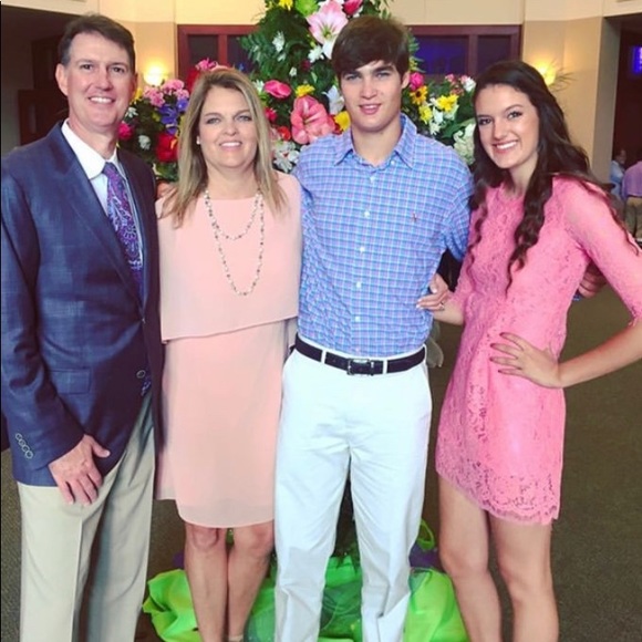 Pink Lace Dress - Picture 3 of 3